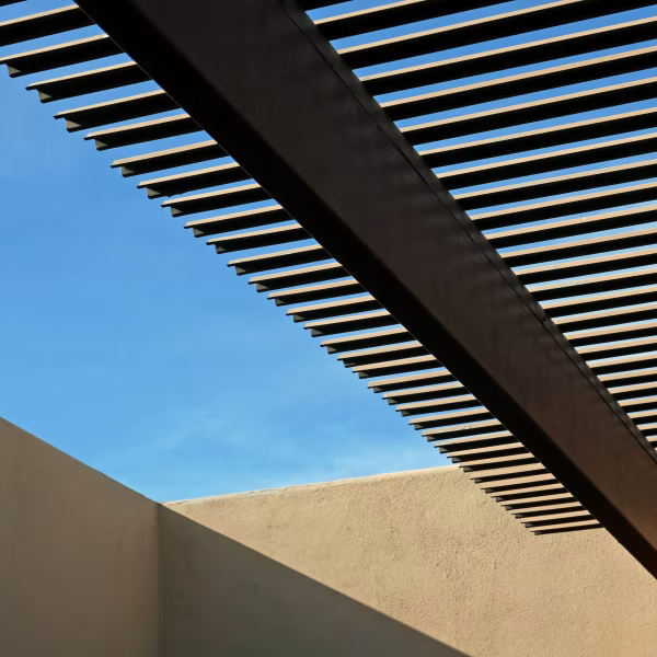 cerramientos-architecture-with-shade-structure-2026-01-11-10-26-33-utc