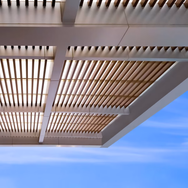 cerramientos-modern-battens-roof-awning-outside-of-building-aga-2026-01-09-07-18-06-utc